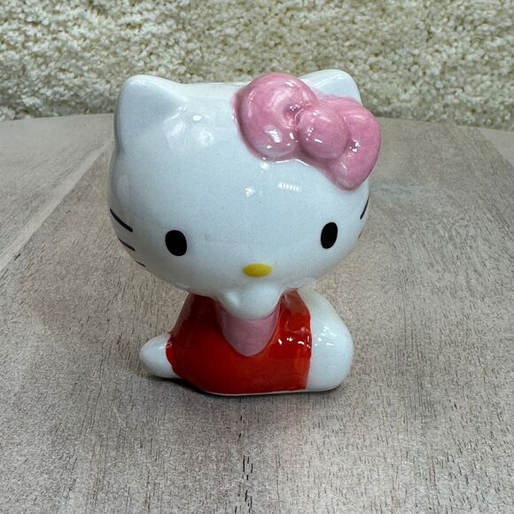 Hello Kitty Ceramic Salt and Pepper Shaker Set Yellow Pink White Sanrio New - Picture 9 of 16